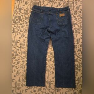 Wrangler Men's Deep Blue Straight Jeans